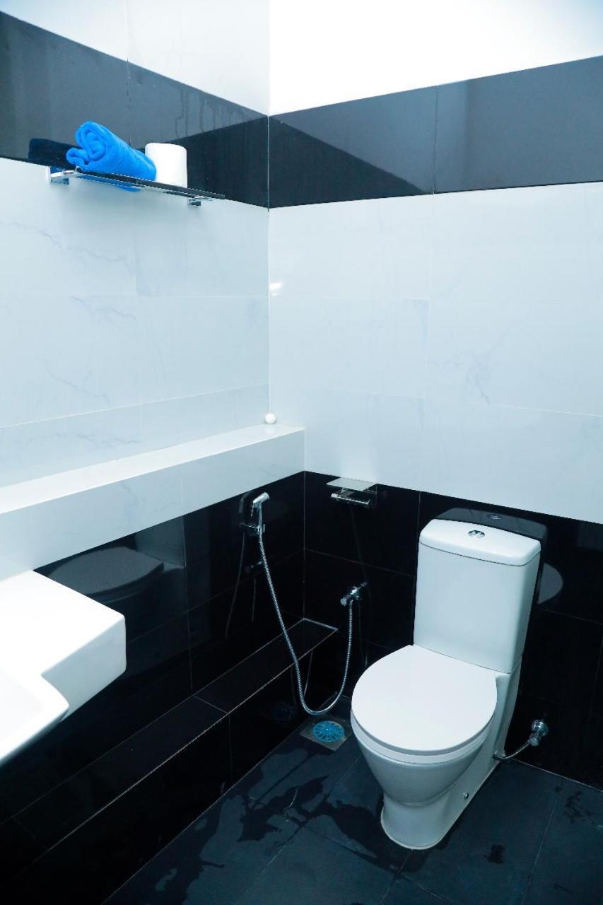 Star Rain Tour Inn Ratnapura Bagian luar foto